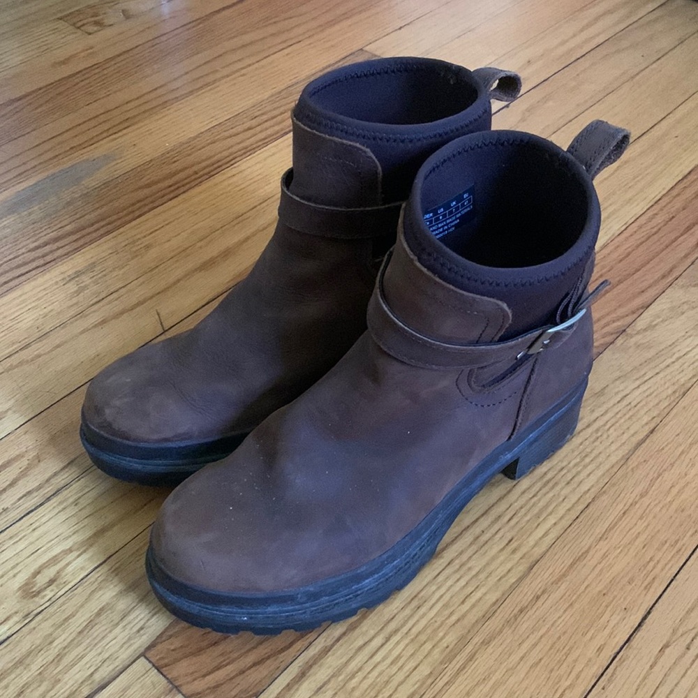 Women’s Leather Muck Boots